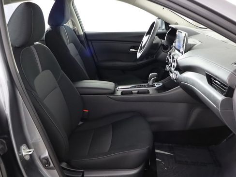 Used 2024 Nissan Sentra SV FWD image 17