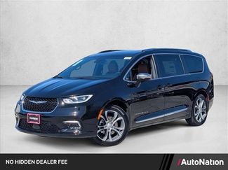 New 2026 Chrysler Pacifica Pinnacle FWD video 1