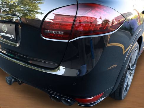 Used 2013 Porsche Cayenne GTS AWD/4WD image 10