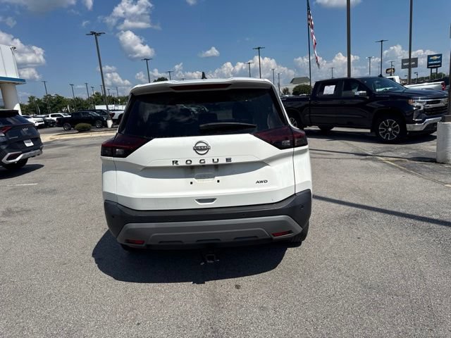 Used 2023 Nissan Rogue S AWD/4WD image 4
