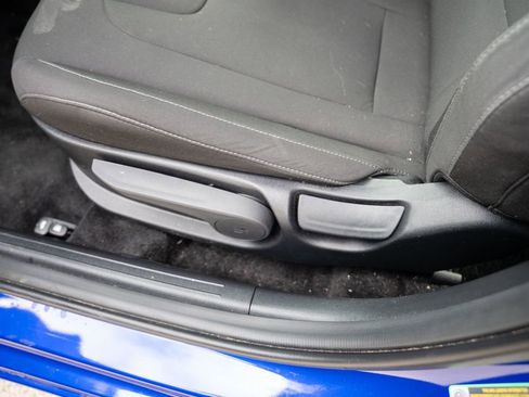 Certified 2024 Hyundai Elantra SEL w/ Convenience Package image 18