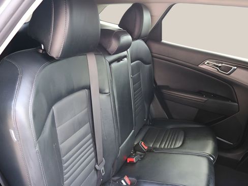 Used 2024 Kia Sportage SX FWD image 19