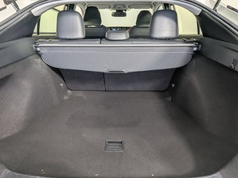 Used 2019 Toyota Prius XLE FWD image 23