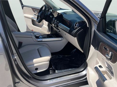 Used 2022 Mercedes-Benz GLB 250 image 13