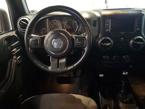 Used 2018 Jeep Wrangler Unlimited Sport S image 14