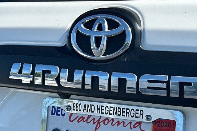 Certified 2023 Toyota 4Runner TRD Off-Road Premium w/ Moonroof Package AWD/4WD image 34