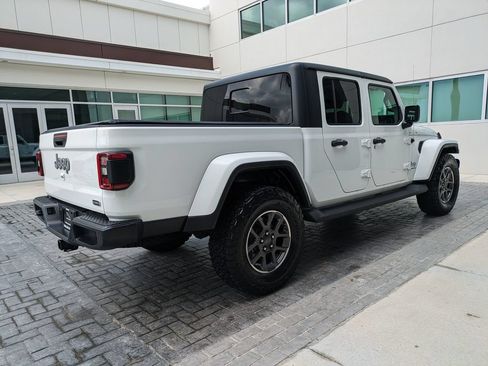Used 2020 Jeep Gladiator Overland AWD/4WD image 5