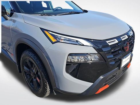 Used 2025 Nissan Rogue SV w/ Rock Creek Premium Package image 10