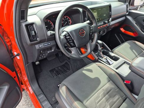 Used 2025 Nissan Frontier PRO-4X w/ Interior Protection Package AWD/4WD image 10