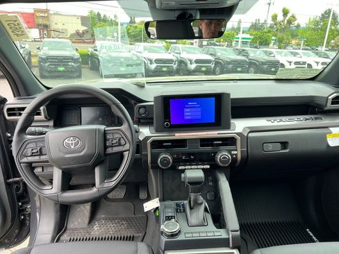 New 2026 Toyota Tacoma SR5 AWD/4WD image 18