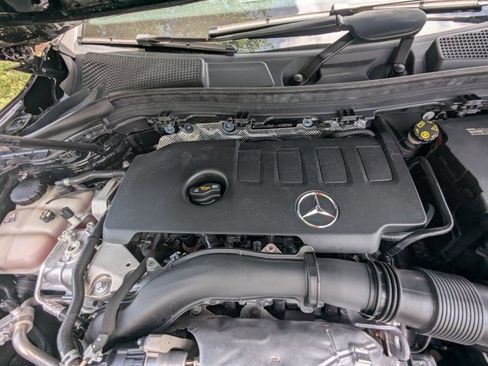 Certified 2022 Mercedes-Benz GLA 250 image 22