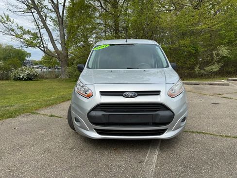 Used 2017 Ford Transit Connect XLT FWD image 2