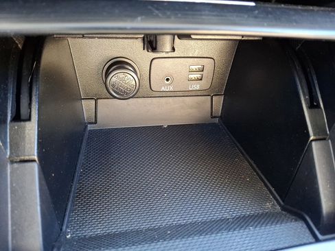 Used 2017 Subaru Outback 2.5i Limited image 24