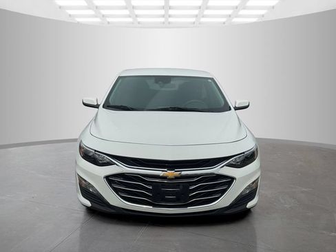 Used 2025 Chevrolet Malibu LT FWD image 2