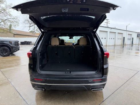 Used 2025 Buick Enclave Preferred image 33