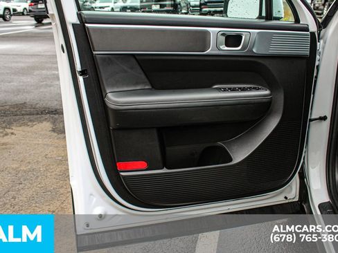 Used 2025 Hyundai Santa Fe SEL FWD image 39