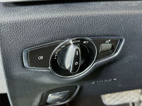 Used 2018 Mercedes-Benz E 300 image 16