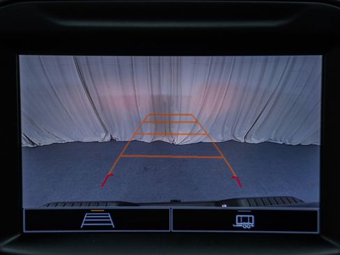 Used 2024 Chevrolet Silverado 2500 Custom image 48