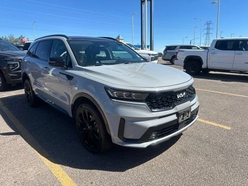 Used 2022 Kia Sorento SX AWD/4WD image 3