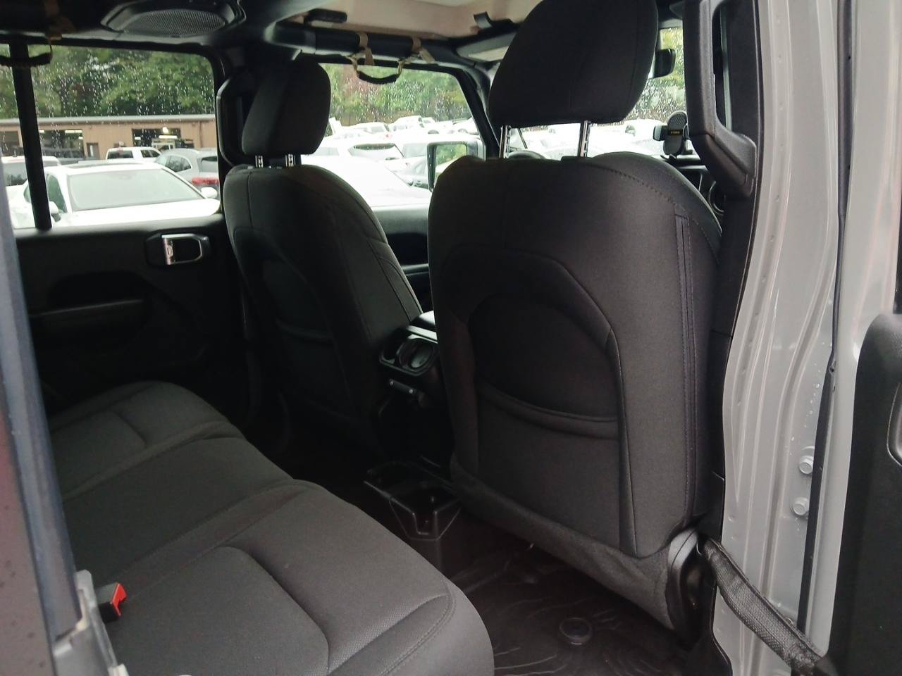 Used 2022 Jeep Wrangler Unlimited Sport AWD/4WD image 14