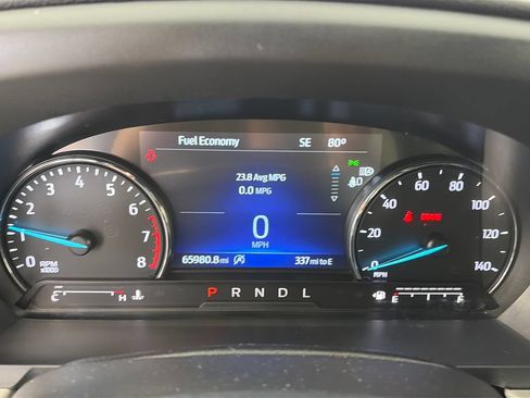 Used 2024 Ford Explorer XLT w/ Equipment Group 202A AWD/4WD image 15
