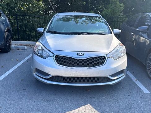Used 2016 Kia Forte LX w/ LX Popular Package FWD image 2