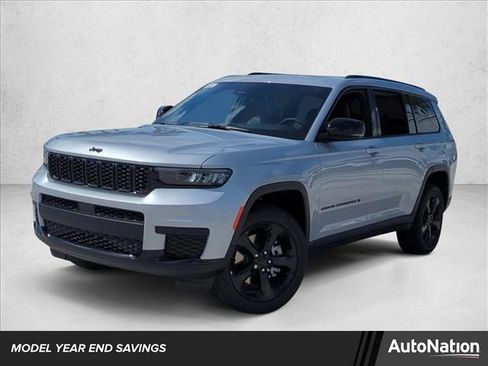 New 2025 Jeep Grand Cherokee L Altitude RWD image 1