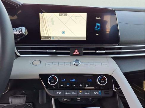 New 2026 Hyundai Elantra Limited image 13