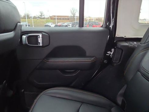 Used 2025 Jeep Wrangler Unlimited Sahara w/ Safety Group image 11