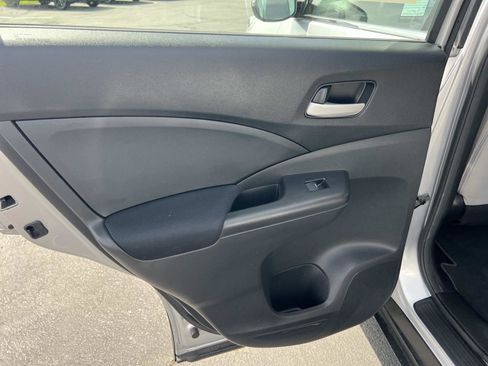 Used 2016 Honda CR-V LX image 18