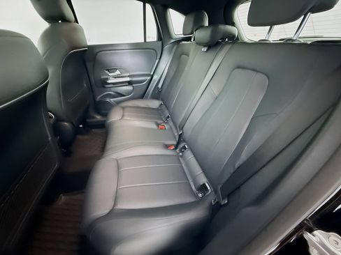 Used 2022 Mercedes-Benz GLA 250 4MATIC image 25