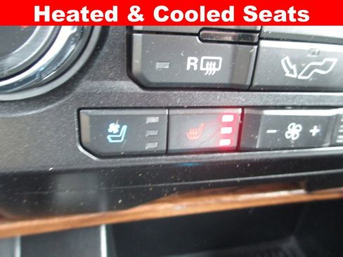 Used 2019 Ford F150 Lariat w/ Equipment Group 501A Mid image 18