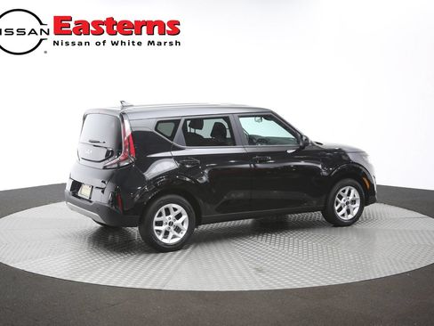 Used 2025 Kia Soul LX w/ LX Technology Package FWD image 41