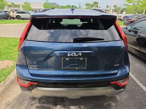 Certified 2023 Kia Niro FWD image 4