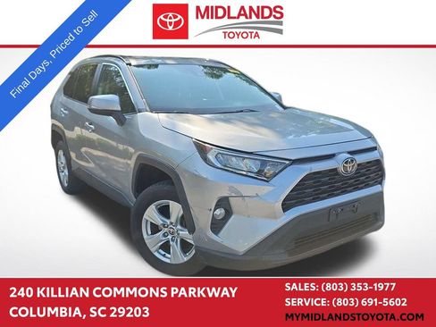 Used 2021 Toyota RAV4 XLE AWD/4WD image 1