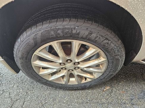 Used 2018 Buick Enclave Premium w/ Trailering Package image 14