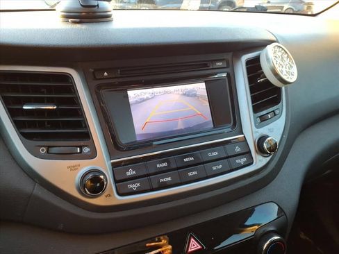 Used 2016 Hyundai Tucson SE w/ Option Group 02 FWD image 15