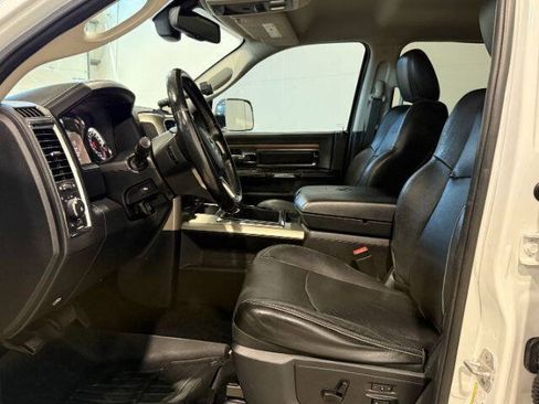 Used 2013 RAM 2500 Laramie w/ Convenience Group AWD/4WD image 15