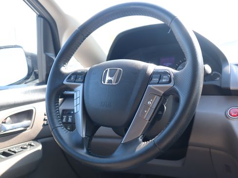 Used 2017 Honda Odyssey Touring Elite image 15