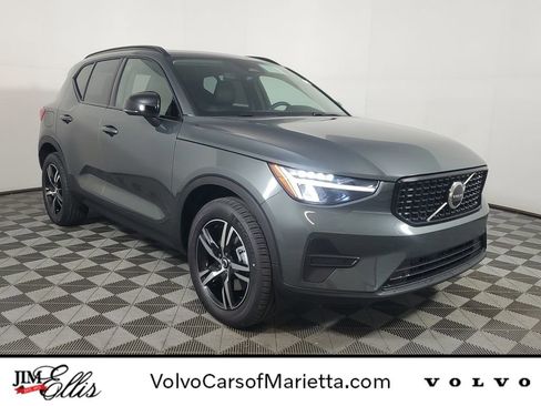 New 2026 Volvo XC40 B5 Core w/ Climate Package image 1