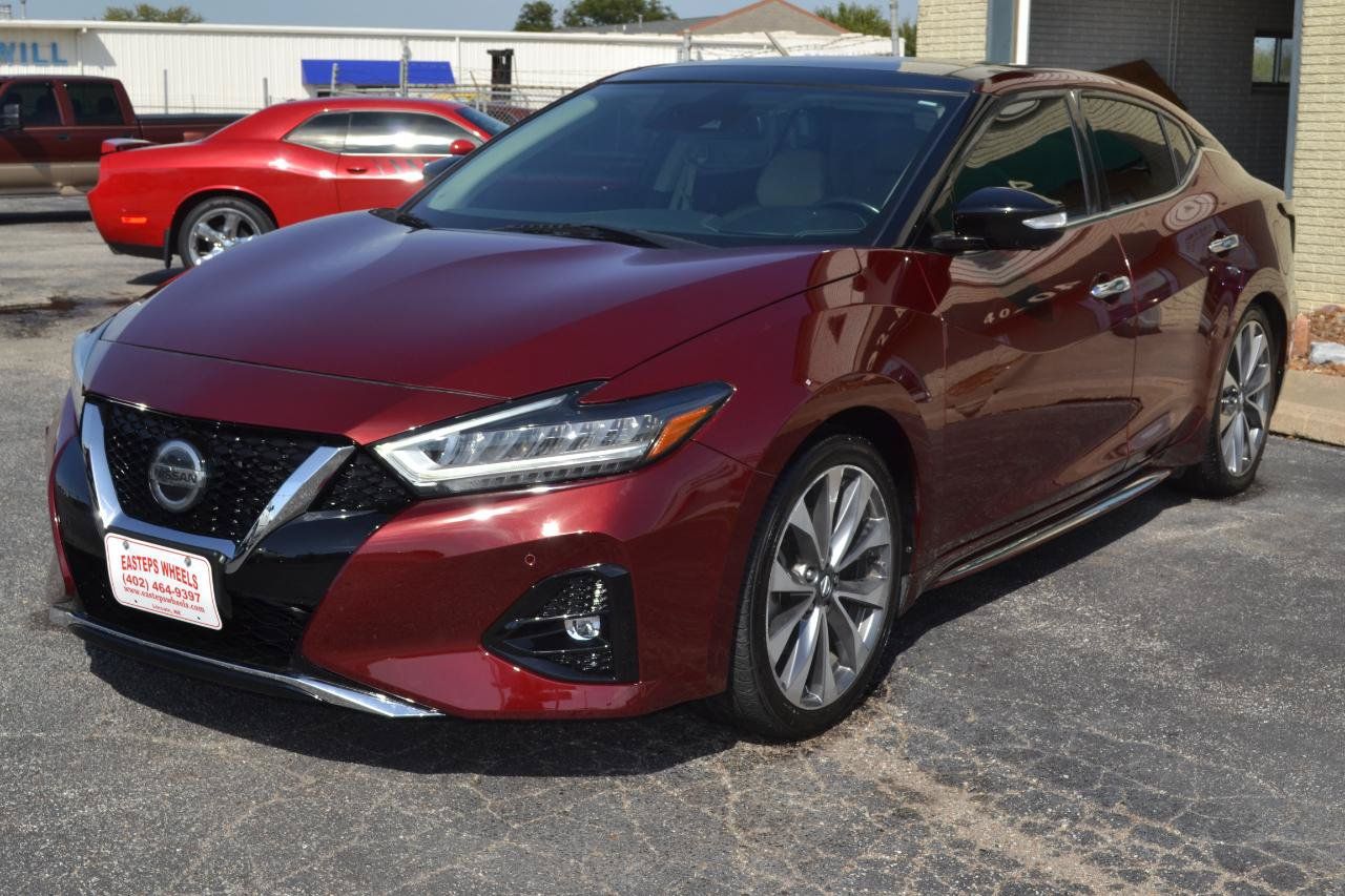 Used 2021 Nissan Maxima Platinum w/ Sport Mat Group FWD image 3