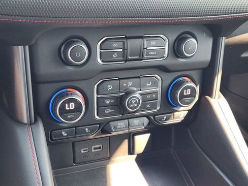 Used 2022 Chevrolet Tahoe RST w/ Sport Performance Package AWD/4WD image 20