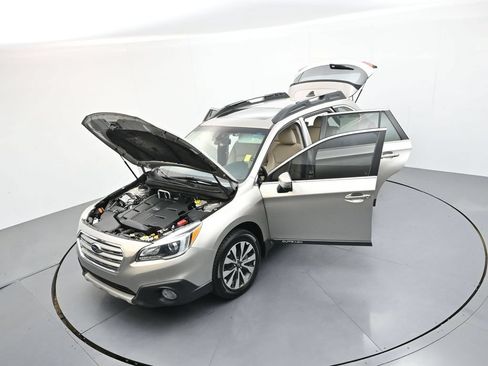 Used 2017 Subaru Outback 3.6R Limited AWD/4WD image 34