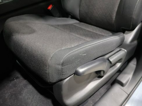Used 2025 Honda Ridgeline Sport image 12