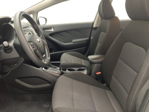 Used 2017 Kia Forte LX FWD image 17