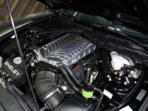 Used 2022 Ford Mustang GT Premium w/ GT Performance Package RWD image 26