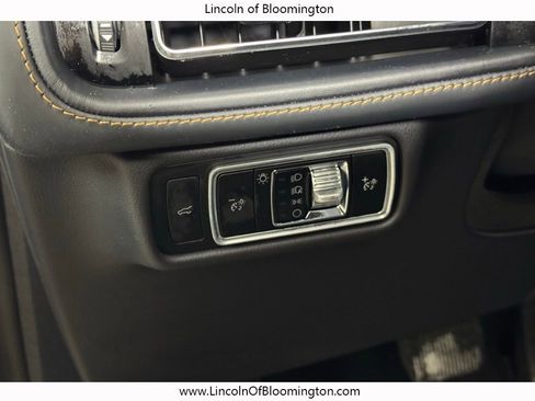 Certified 2025 Lincoln Aviator Black Label image 26