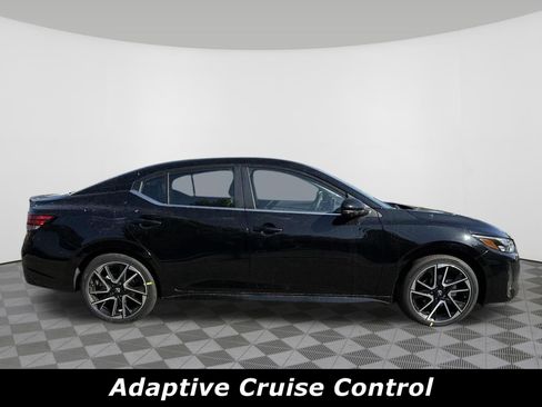 Certified 2025 Nissan Sentra SR w/ SR Premium Package FWD image 3