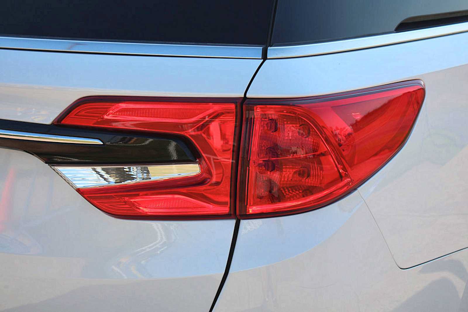 Used 2022 Honda Odyssey Elite image 13