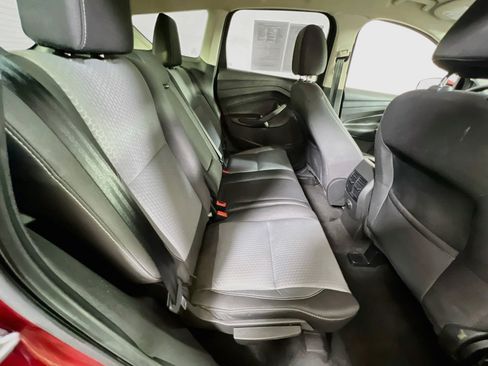 Used 2017 Ford Escape SE AWD/4WD image 24
